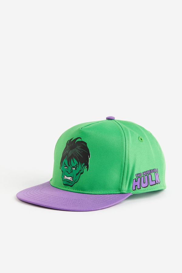 Gorra con motivo