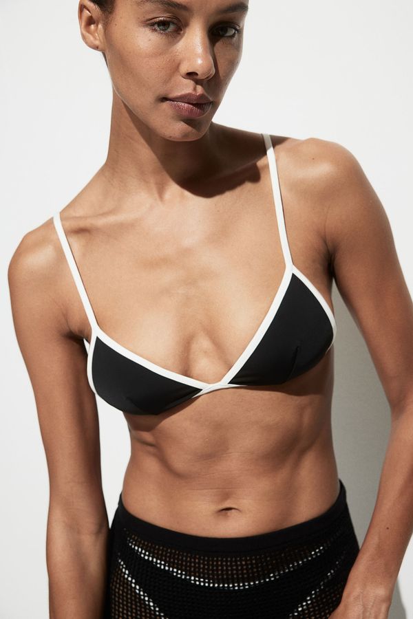 Top de bikini triangular con relleno