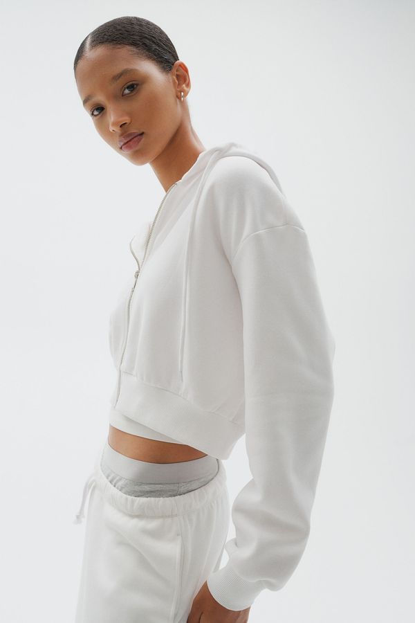 Hoodie cropped en franela con cremallera