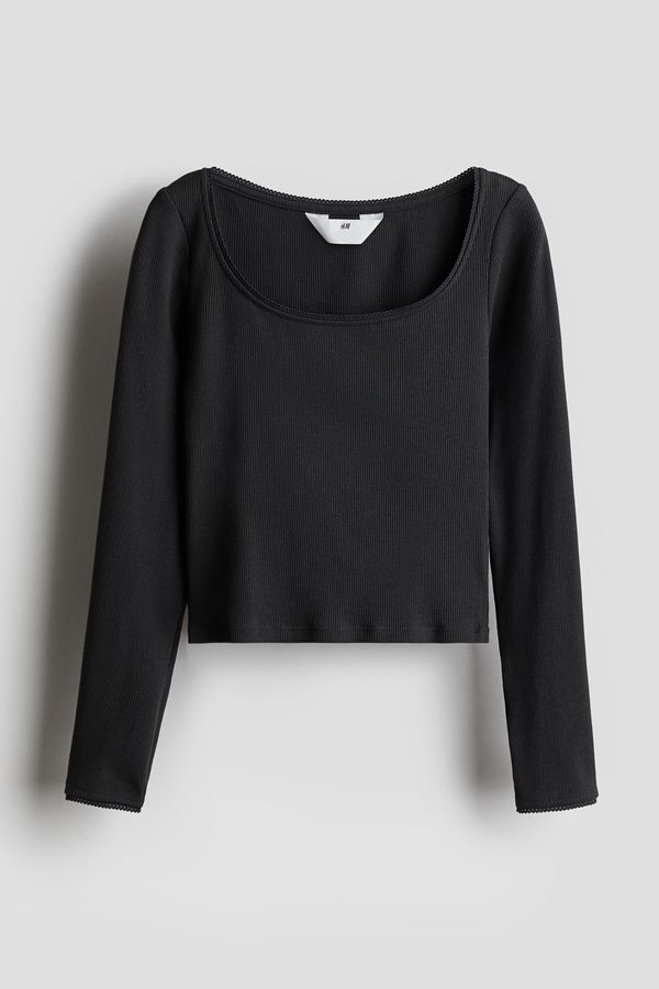 Camiseta acanalada con ribete de picot