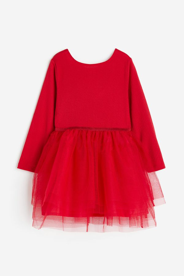 Vestido con falda de tul