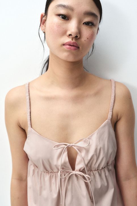 Top de tiras con lazada H M CO