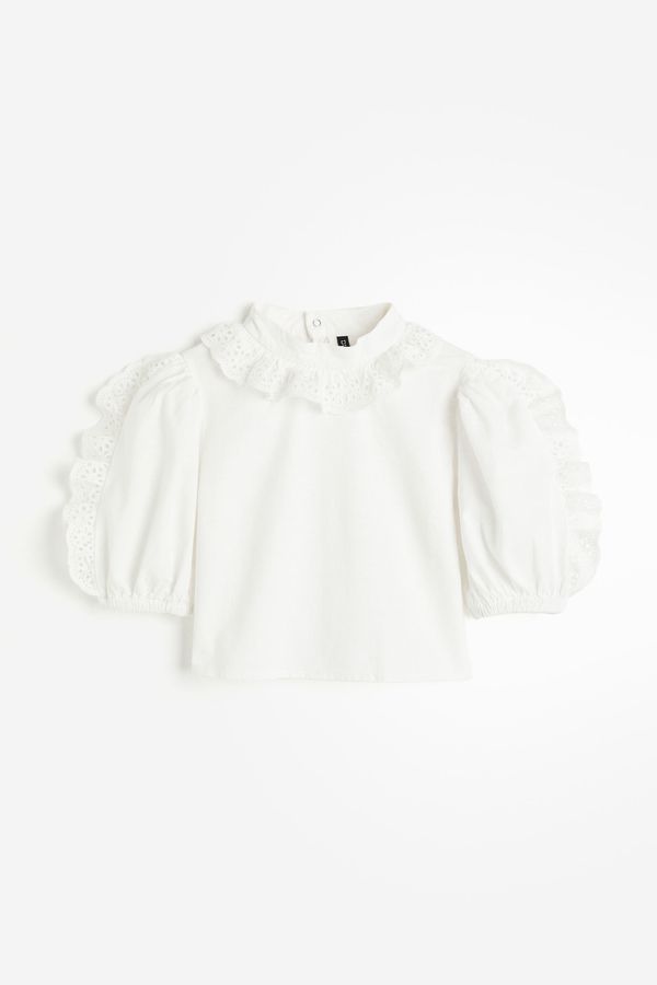 Blusa en algodón con bordado inglés