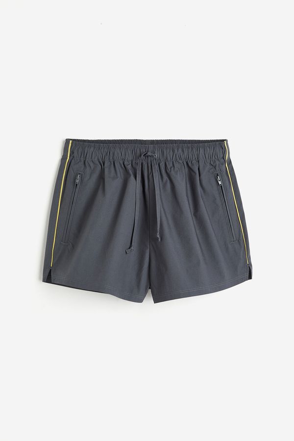 Shorts con ribete de cinta