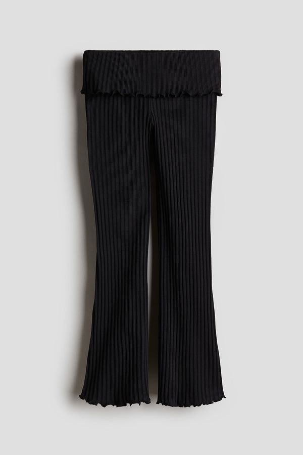 Pantalón acampanado en punto