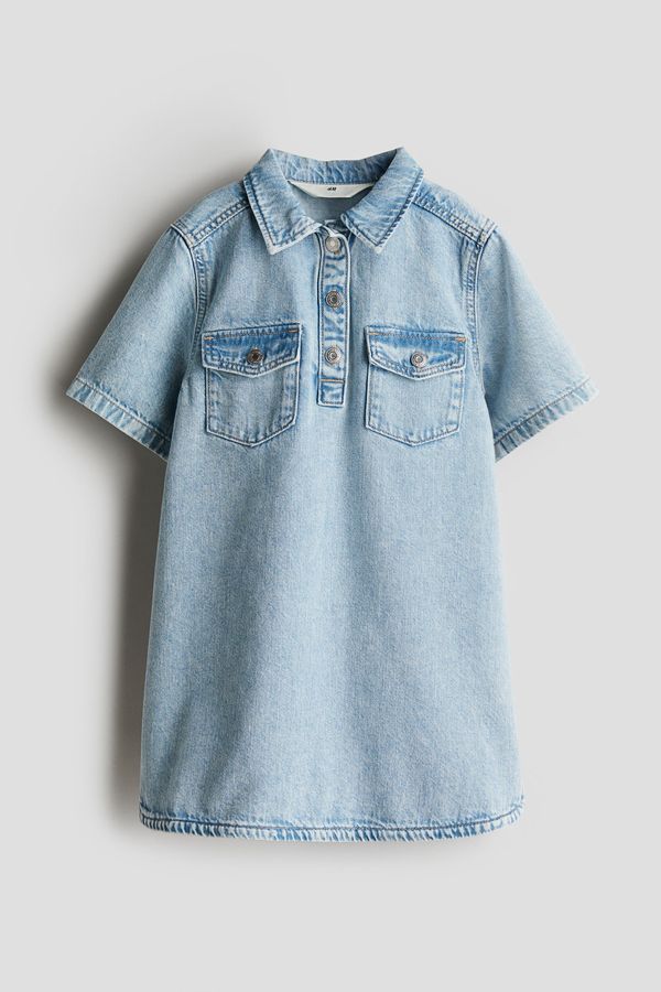 Vestido camisero en denim