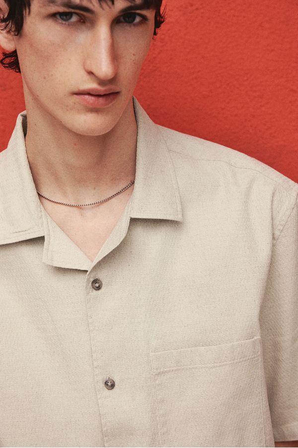 Regular Fit Textured resort shirt