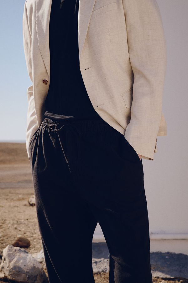 Pantalón Regular Fit en mezcla de lino