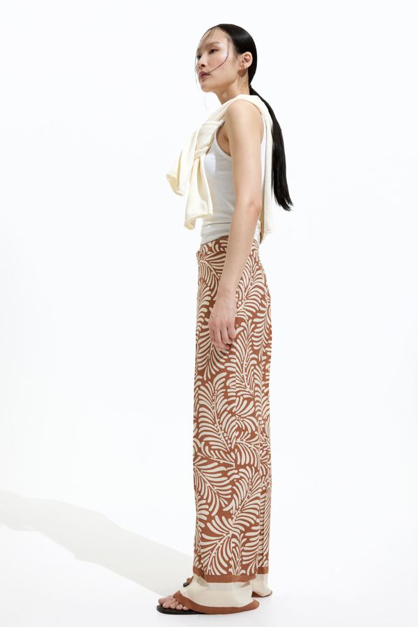 Pantalón ancho