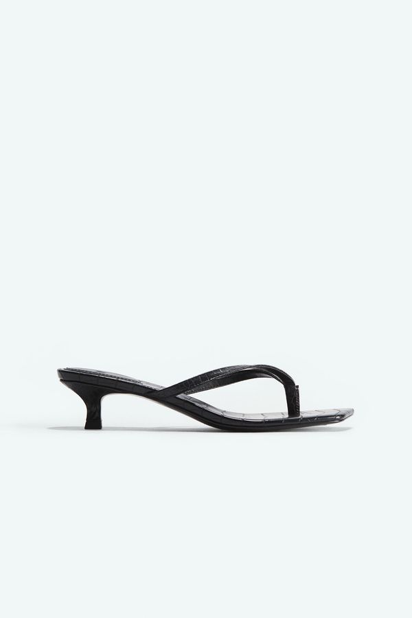 Sandalias con tacón kitten