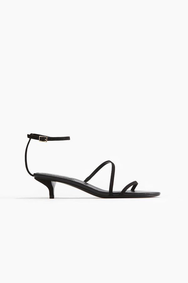 Sandalias de tacón con tiras