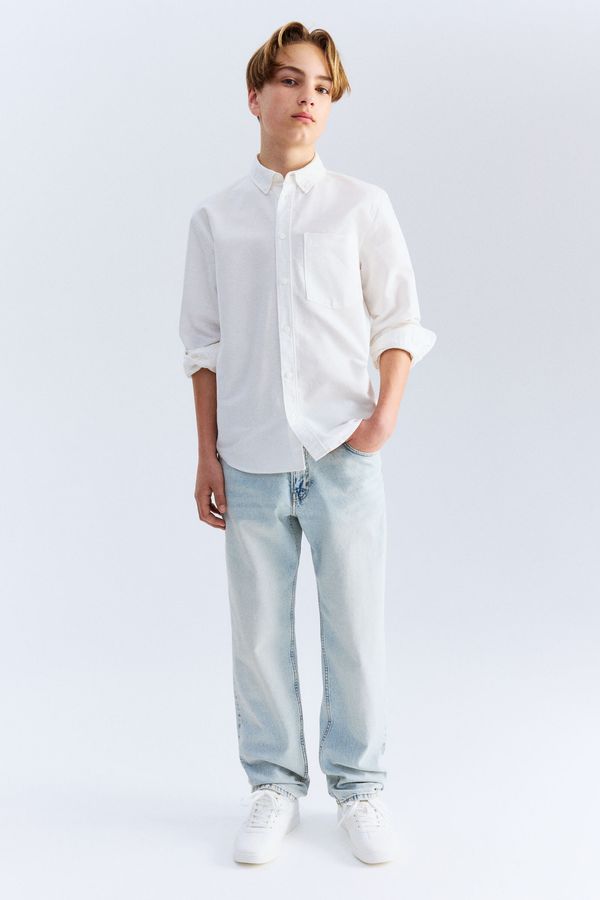 Relaxed Tapered Fit Jeans