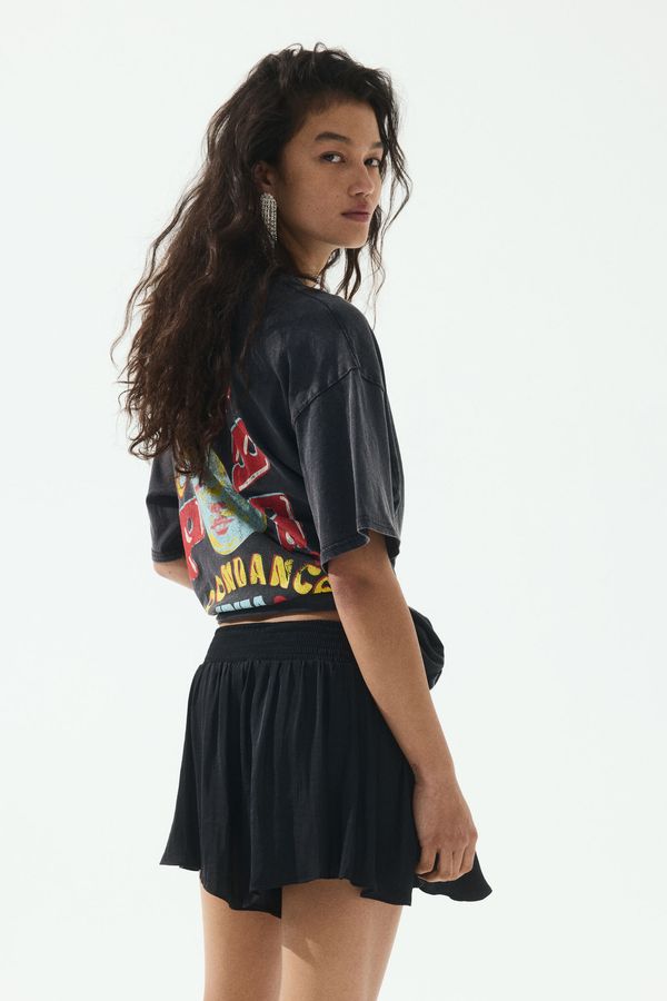 Shorts vaporoso con cordón de ajuste