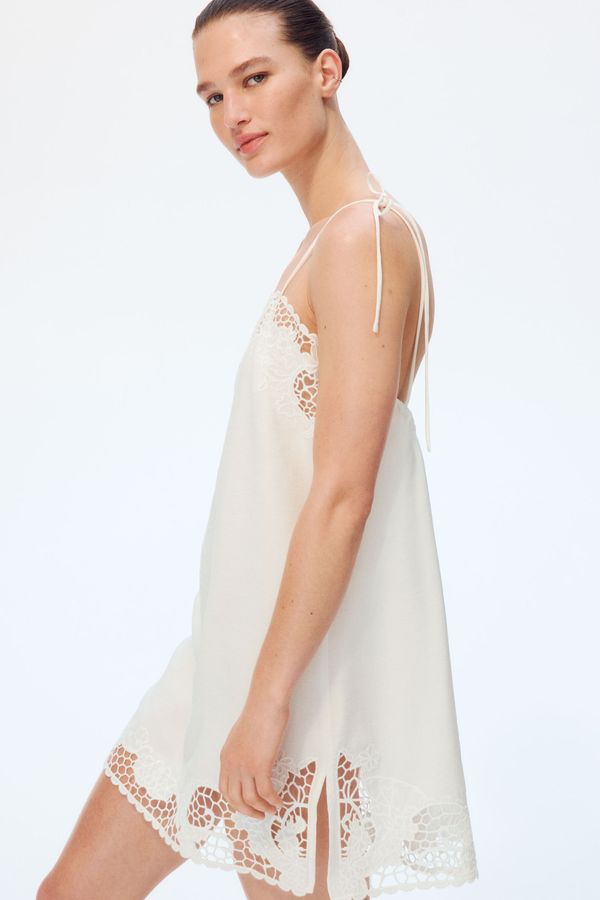 Vestido playero corto