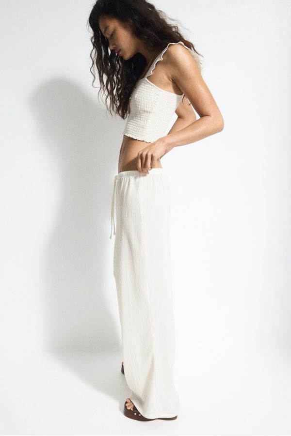 Pantalón con cordón de ajuste