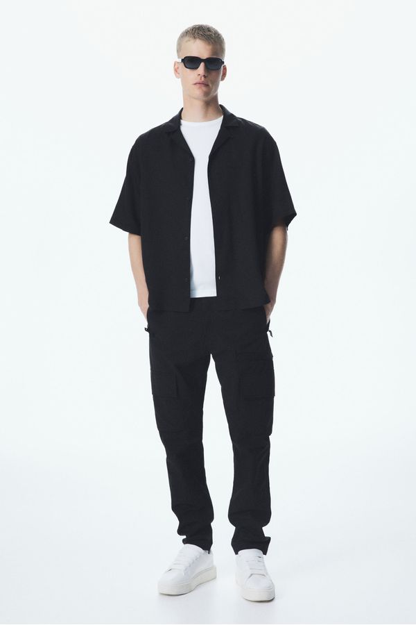 Pantalón cargo en sarga Regular Fit