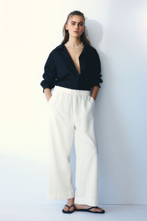 Pantalón cropped en mezcla de lino