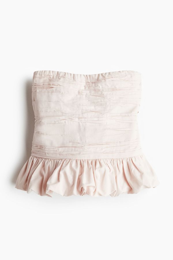 Top bandeau con bajo estilo globo