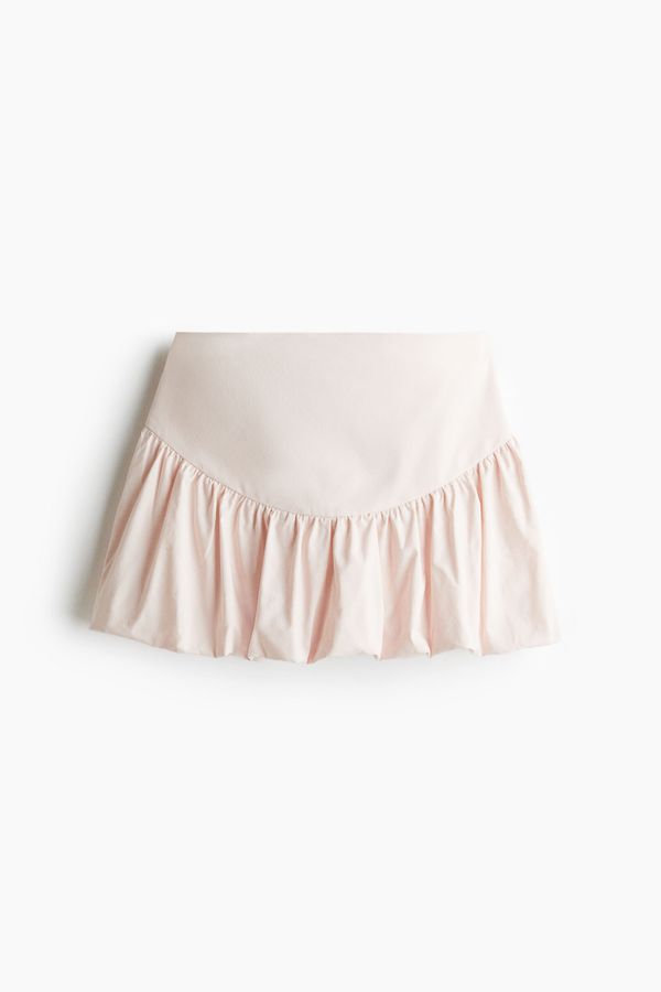 Minifalda con bajo estilo globo