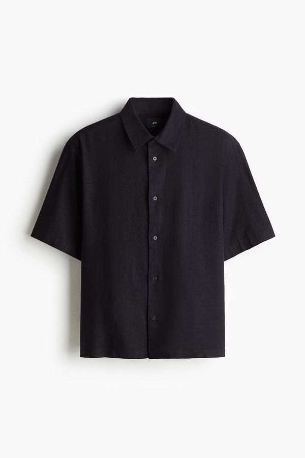 Camisa Loose Fit de mangas cortas con lino