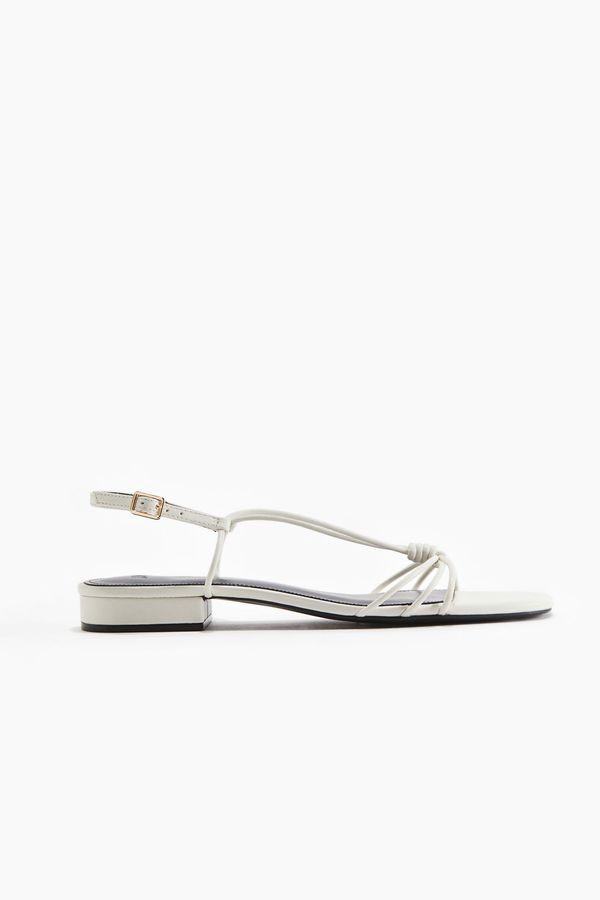 Sandalias de tiras