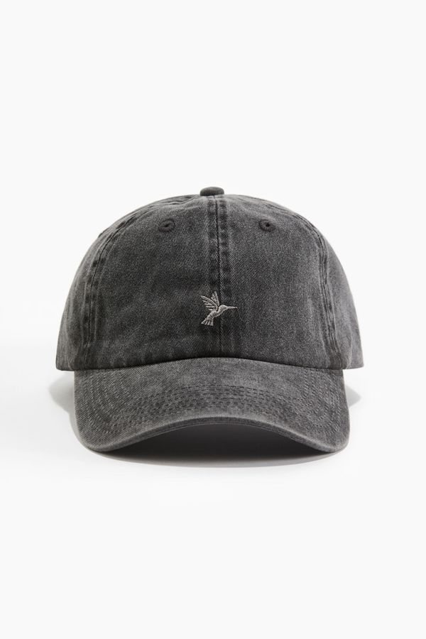 Gorra en algodón con motivo bordado