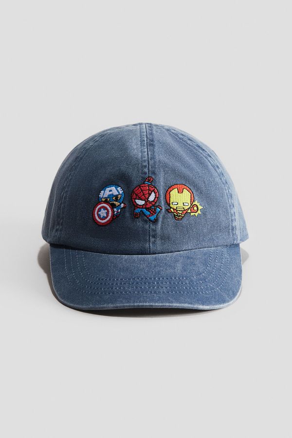 Gorra de sarga con motivos estampados
