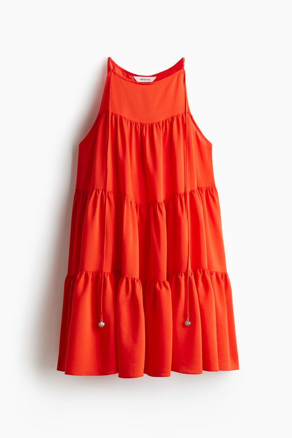 Vestido escalonado de corte en línea A