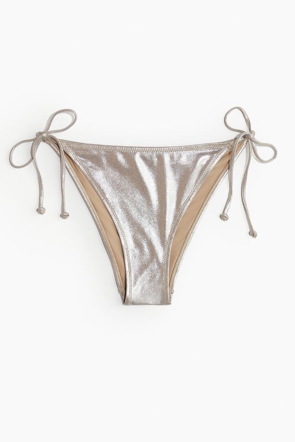 Panti de bikini con tiras de anudar
