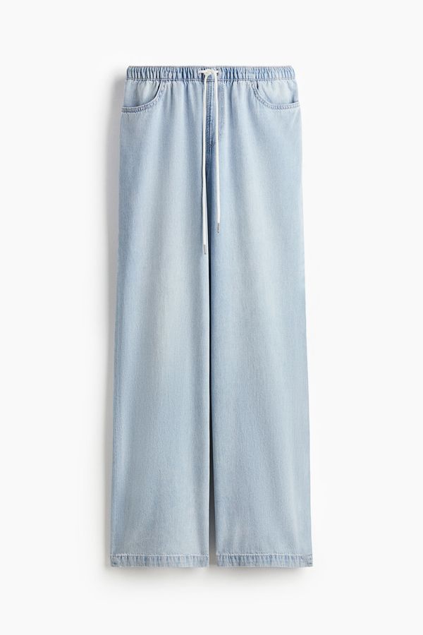 Pantalón denim con cordón de ajuste