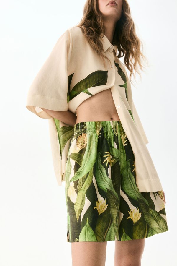 Shorts estampado sin cierre