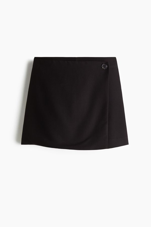 Falda short cruzada