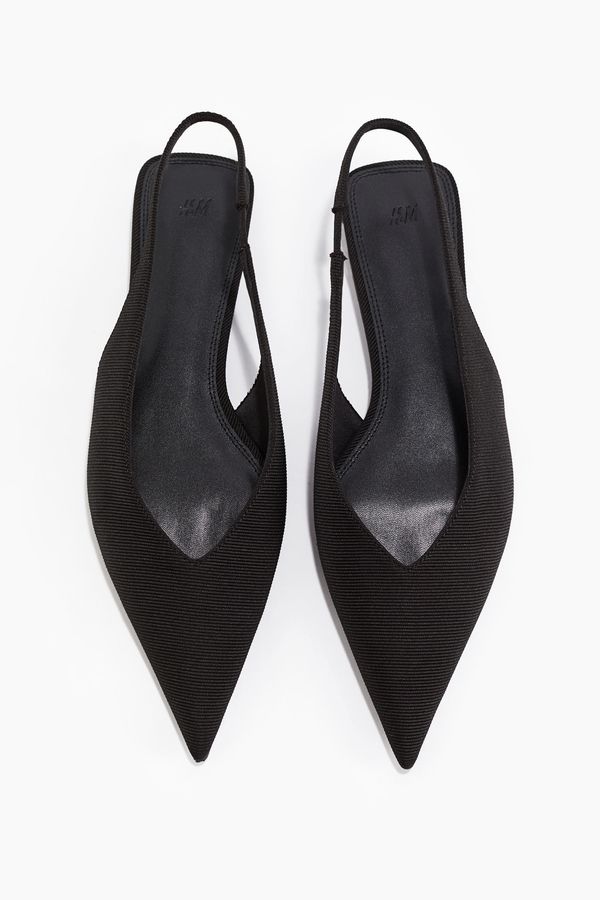 Zapatos destalonados con punta fina