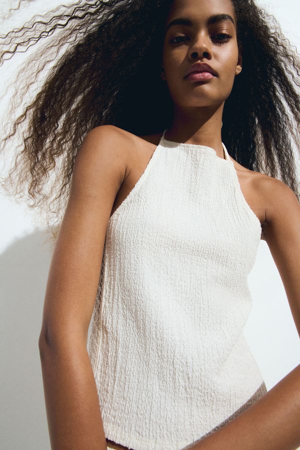 Blusa halter con textura