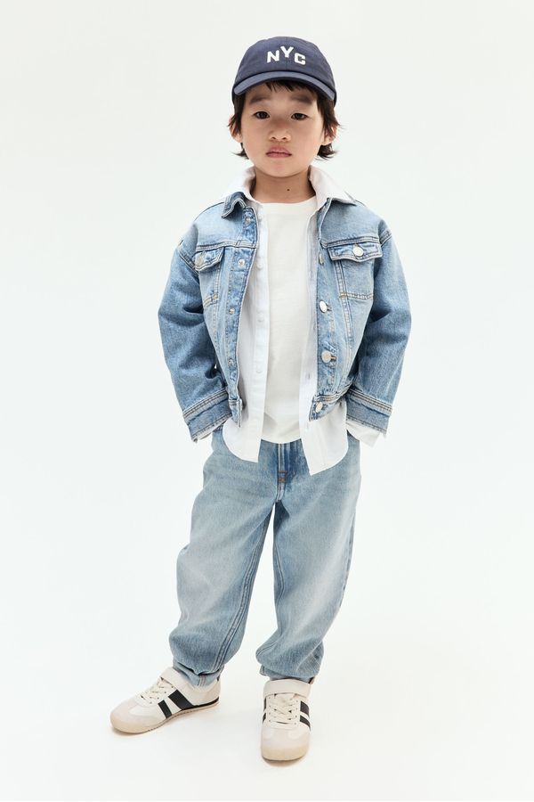 Loose Fit Jeans