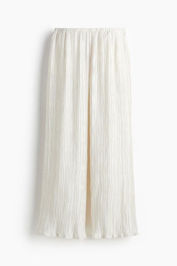 Pantalón con efecto arrugado