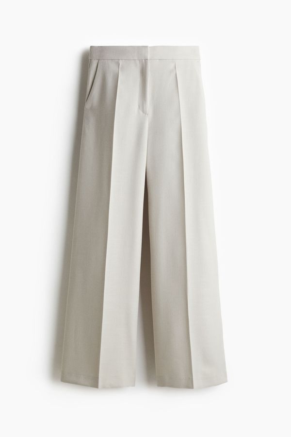 Pantalón clásico amplio