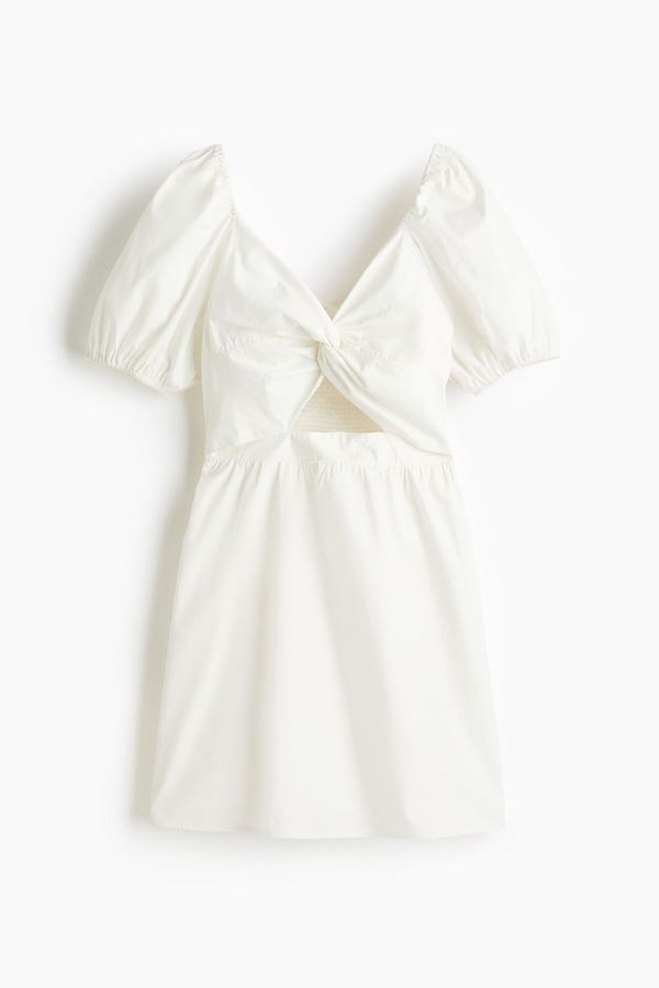 Vestido con detalle girado