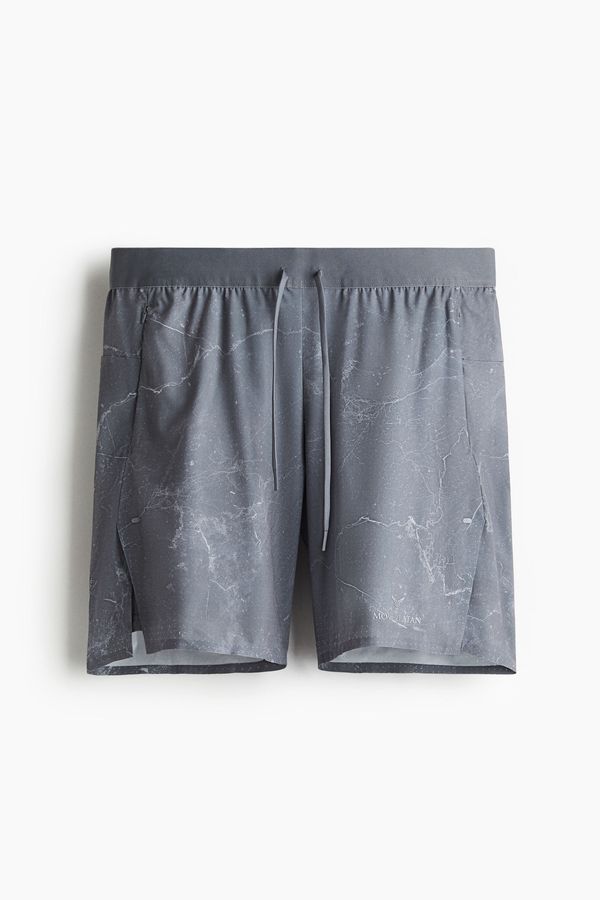 Pantalón corto de doble capa con DryMove™