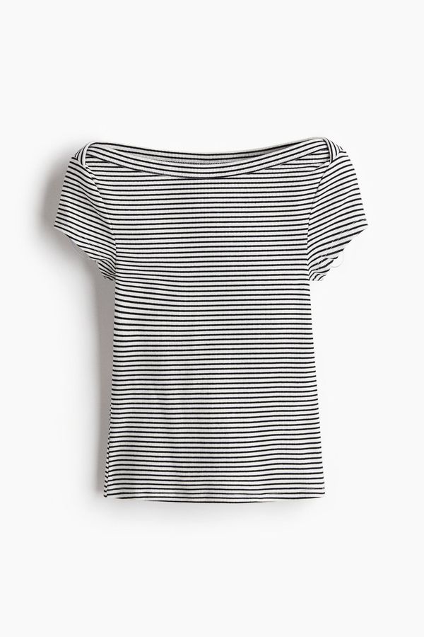 Camiseta acanalada con escote barco
