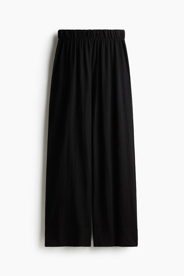 Pantalón ancho