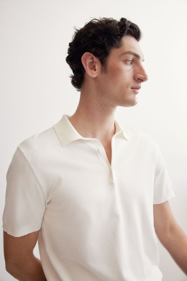 Camiseta estilo polo en tejido fino Regular Fit
