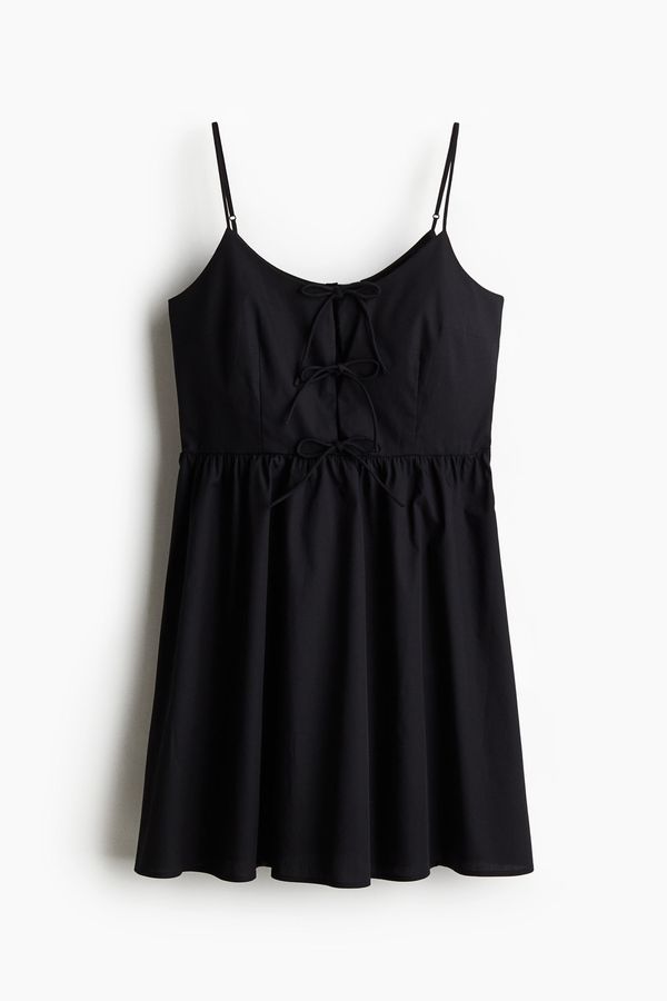 Vestido de popelina con lazadas