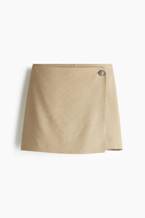 Falda short cruzada