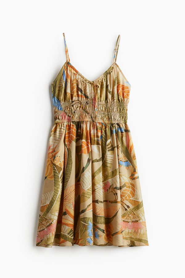 Vestido de tirantes con cintura nido de abeja