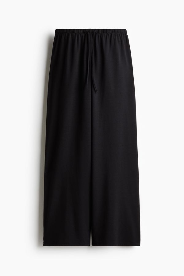 Pantalón recto con cordón de ajuste