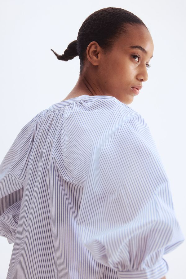 Blusa de popelina con mangas globo