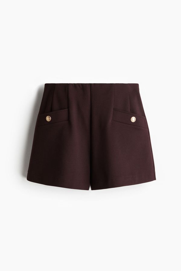 Shorts interlock