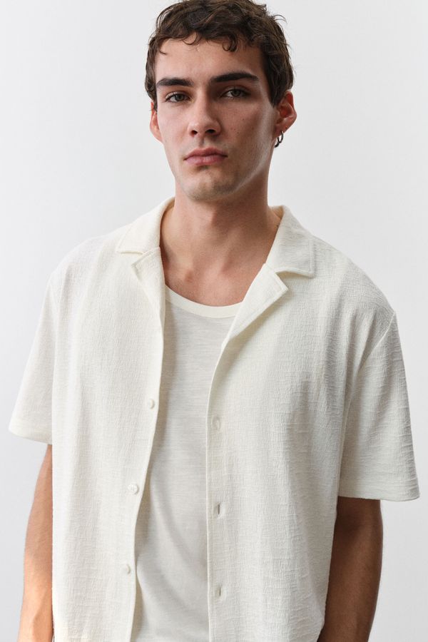 Camisa resort Regular Fit en punto