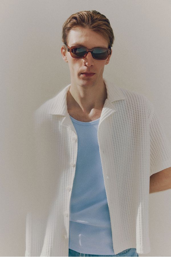 Camisa resort Loose Fit en tejido gofrado